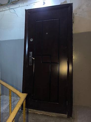 Seyf qapı – 207×96 sm Qiymət: 120 AZN (son)Seyf qapi 207/96sm 120azn