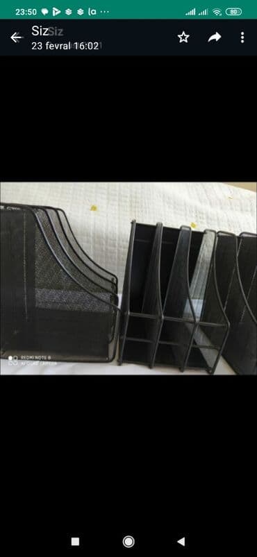 Kitab, sənəd qoymaq üçün dəmir rəflər.3ədəddi.Biri 10manat