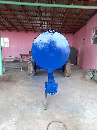 yan guzgu s: Satışda: iki təkərli qoşqu tipli metal sisterna (su/mazut/yanacaq və — 5