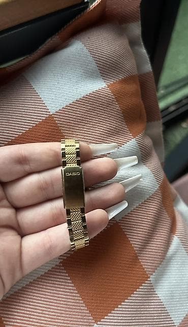 gunuş saat: CASIO qadın qol saatı – klassik qızılı dizayn - Mexanizm: Quartz — 2