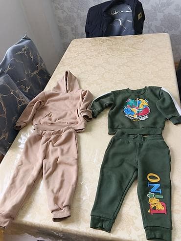 topdan paltar satisi: Geyimlər səliqəli vəziyyətdədir. 1.5 3 yaş arası razmerlerdədir — 6