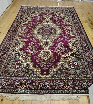 antik xalca: Təcili Xalça satılır. Çox az istifadə olunub yeni qalıb. Ölçüləri — 3