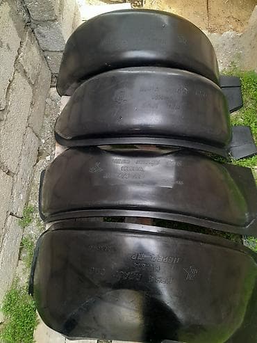 qalofka vaz: Avtomobil üçün plastik loker dəsti (4 ədəd) - Material: qalın, möhkəm — 1