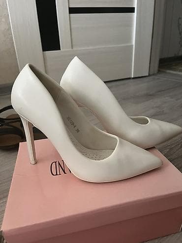 Qadın stiletto tuflilər – 2 cüt - Model: Klassik sivri burunlu, nazik — 2