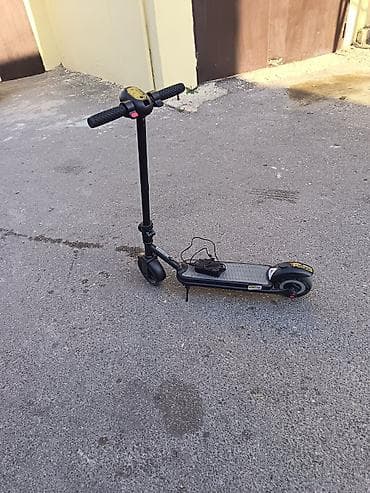 kugoo m4 pro: Elektrik skuter – şəhər daxili rahat və yüngül nəqliyyat - Rəng: qara — 7