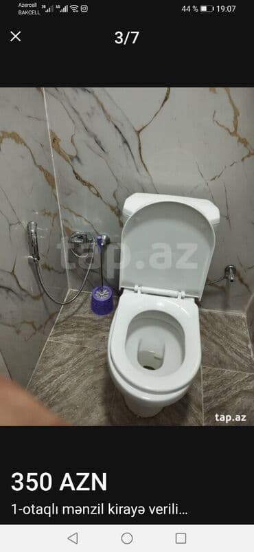 Bir otaqlı mənzilin kirayəsi üçün elan. Mənzildə yataq otağı, mətbəx