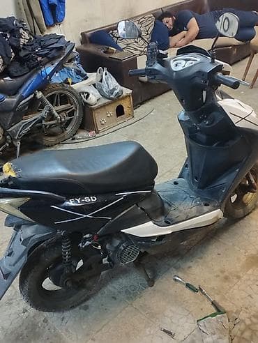 moped: - NNB, 125 sm3, 2023 il, 11000 km — 4