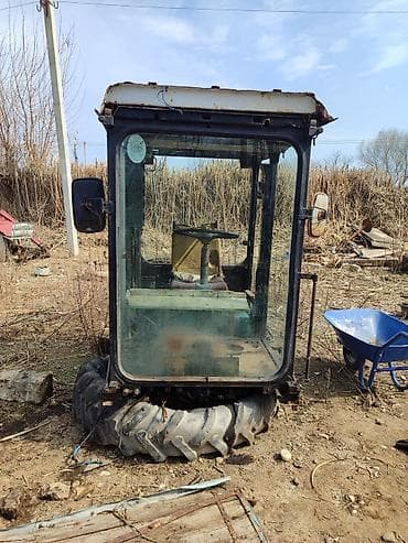 lada vaz 2107: MTZ (Belarus) TE 28 1990 il — 1