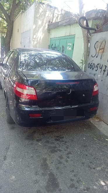 brabus disk: Avtomobil: Qara rəngli sedan/hetçbek gövdəli minik avtomobili — 3