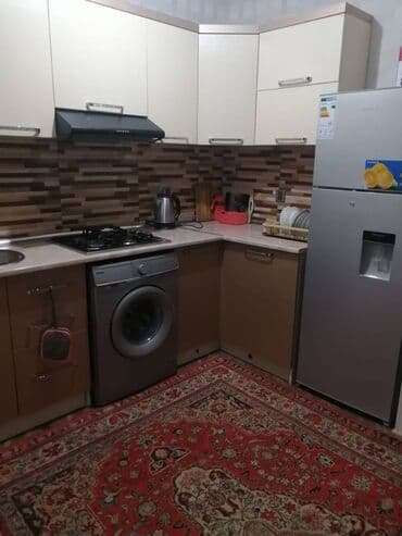 ehmedlide ev: Əhmədli metrosu yanında, Yeni Tikili 20 mərtəbəli binanın 17-ci — 10