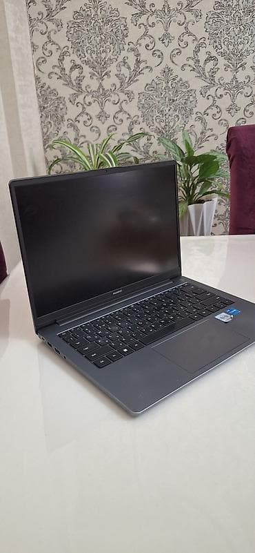 lenova noutbuk: Huawei noutbuk - Model xətti: Huawei (MatekBook seriyası dizaynı – — 1