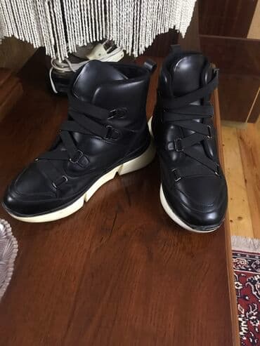 dəri qadın botilyonu: Ölçü: 38, rəng - Qara, İşlənmiş — 1