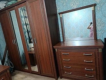 Mebel dəst satilir termo güzgü tumba unva Ukrayna dairəsində real — 2