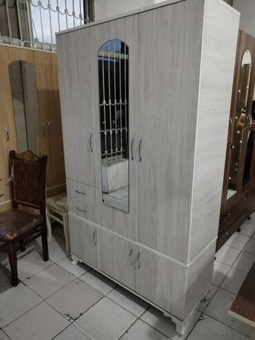 kupe şkaf: Yeni, Kupe, 3 qapılı Düz dolab, Dolab-asılqan, Azərbaycan — 21