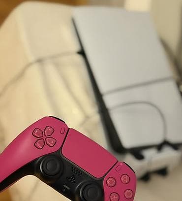 video reqstrator: PlayStation 5 slim oyun konsolu və DualSense idarəetmə pultu Ps plus — 1