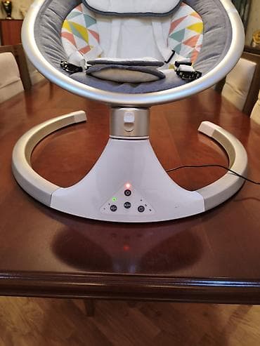 Kreslo-kaçalka, Parça