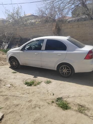 tecili satilan avtomobiller: Günlük — 3