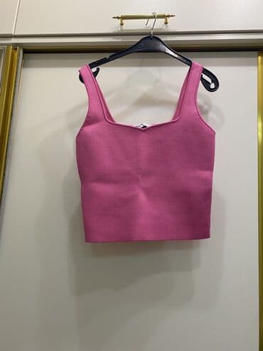 Futbolka və maykalar: ZARAdan alinib 45 AZN
SATİLİR 20 AZN — 1