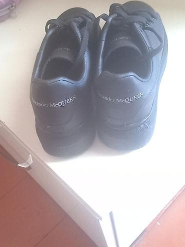 Qadın geyimləri: Alexander McQueen kişi/kadın idman ayaqqabısı - Rəng: tam qara - — 1
