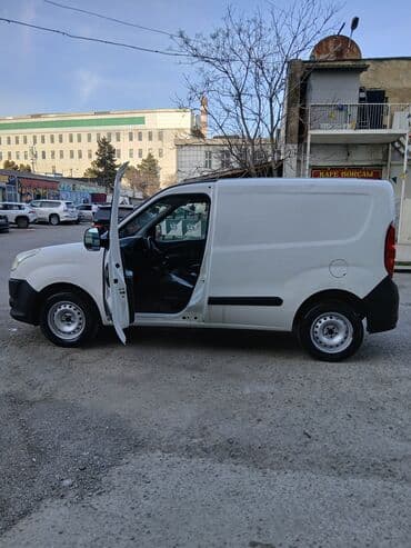 Avtomobil alışı: Fiat Doblo yük furqonu - Korpus: ağ rəng, sürgülü yan qapı və — 4