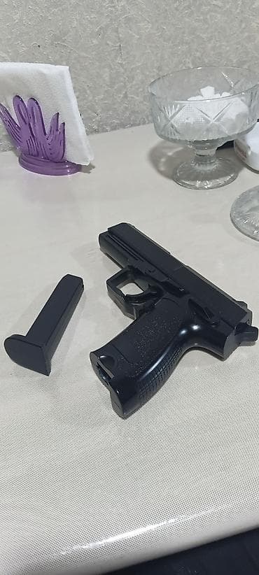 oyuncaq tapancalar: S2D Airsoft Gun tapança modeli. 850.qram Qara rəngli, realistik — 3