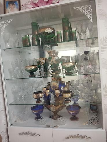 xrustal qablar instagram: Şüşə vitrinli dekorativ qab-qacaq dəsti - Klassik üslubda şüşə — 2