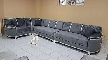 qonag otagi: Künc divan, Yeni — 1