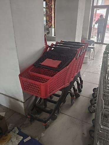 Supermarket/mağaza üçün alış-veriş səbət və arabaları dəsti - Model