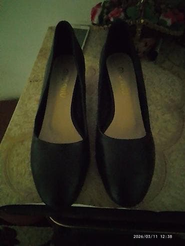 Qadın klassik tufliləri - Rəng: qara 37razmer - Üst material: dəri