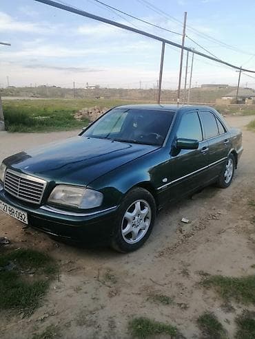 mercede: Mercedes-Benz C-Class: 0.5 l | 1995 il Sedan — 7