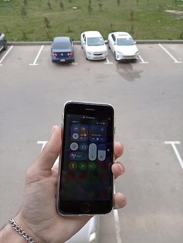 galaxy note 20: IPhone SE 2020, Qara, Simsiz şarj — 4