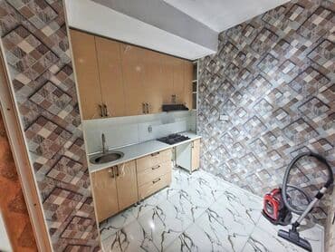 lökbatanda yeni tikilen binada satilan evler: 2 otaqlı, Yeni tikili, m. Neftçilər, 71 kv. m — 5