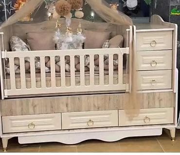 Oğlan və qız üçün, Dördbucaq, Beşik, Dəst ilə, Matras ilə, Yellənmə mexanizmsiz