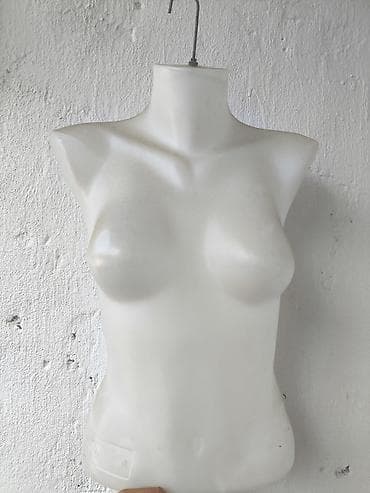 Qadın, Plastik, plastmas, Ağ