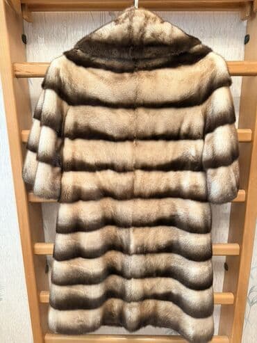 шуба мутоновая натуральная: Təbii xəz palto—norka - Model: qısaqol, dizə qədər uzunluq - — 2
