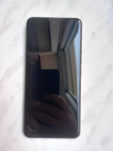Redmi smartfon note 15 pro - Ekran: geniş tam ekran, qabaqda