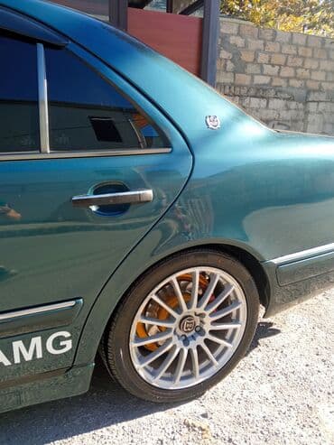 Disklər: İşlənmiş Disk təkər AMG R 17, 5 Boltlu — 2
