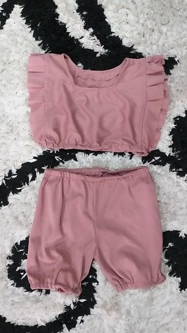 uşaq yay dəstləri: 3,4 yaş üçün,göbəy hissə açıq qalir 1,2 defə geyinilib yep yenidir Çox — 1