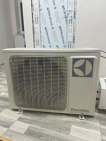 Salam. Kandisioner Electrolux Slim 30-40kv modelidir. yaxşı