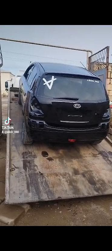 Kia Rio: 1.5 l | 2005 il Hetçbek