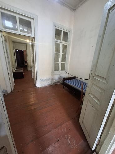 разин: 3 otaqlı mənzil – köhnə tikili. Bakixanov — 3