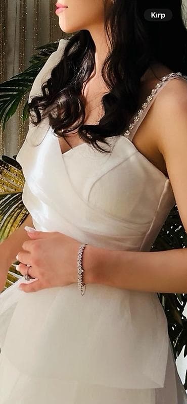 Ağ rəngli zərif ziyafət/nikah libası - Model: A-line siluet, uzun — 1
