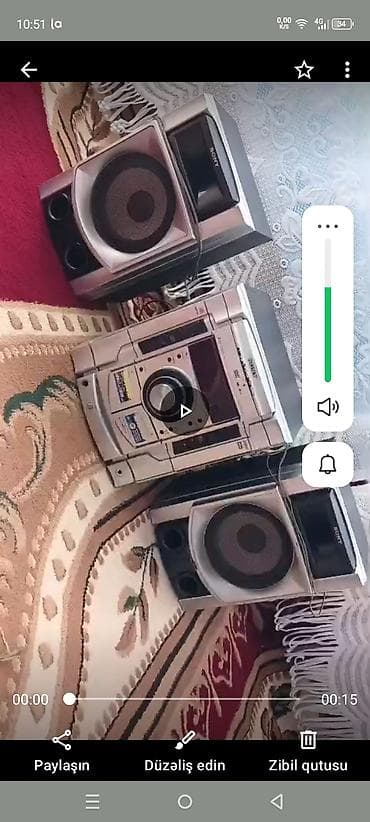 Elektronika: Sony mini Hi‑Fi musiqi mərkəzi - 2 ədəd Sony akustik kolonka və əsas — 1