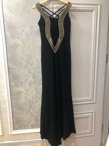 hamilələr üçün: 1defe geyinilib,sahilden alinib,dıger donlar heresı 15azn hamısı demek — 3