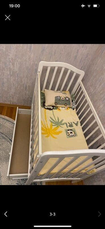 Oğlan və qız üçün, İşlənmiş, Dördbucaq, Beşik, Dəst ilə, Matras ilə, Yellənmə mexanizmsiz