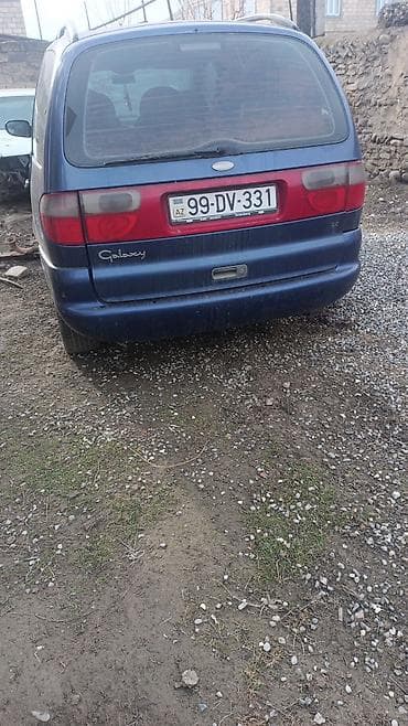 yan guzgulər s: Ford Galaxy: 2 l | 1998 il 500000 km Van/Minivan — 9