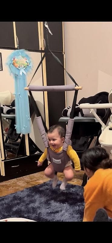 sud sagan aparat: Tavan və ya qapı ağzına asılan uşaq tullanqaçı (jumper). - Ergonomik — 1