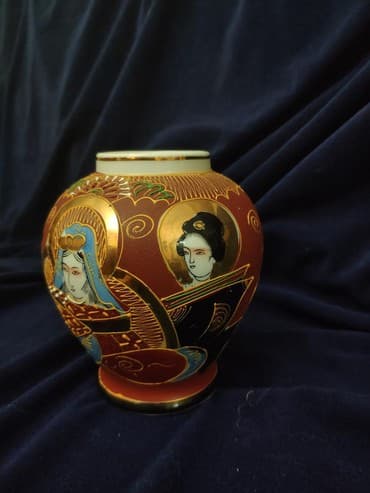 ev guller: !!!!! ENDIRIMƏ DÜŞDÜ!!!!! Qədimi Yapon KUTANI 1940il güldan əl işi 24k — 2