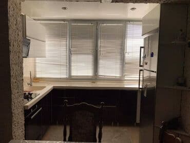 məhlə evi: Bakı, 3 otaqlı, Köhnə tikili, m. Xalqlar Dostluğu, 52 kv. m — 4