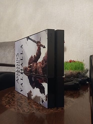 Другие игры и приставки: PlayStation 4 (PS4) konsolu – Assassin’s Creed Valhalla tematik örtük — 1